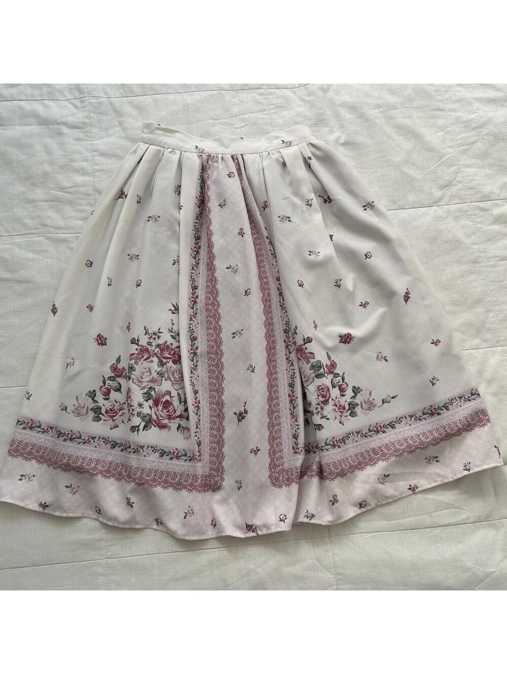 Axes Femme Cream Floral Border Print Skirt Size M Japan